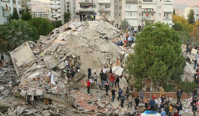 17 Ağustos Depremi'nin üzerinden 23 yıl geçti