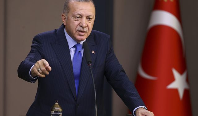 Erdoğan: Faiz, kur meselesine takılırsak Türkiye'ye yazık ederiz