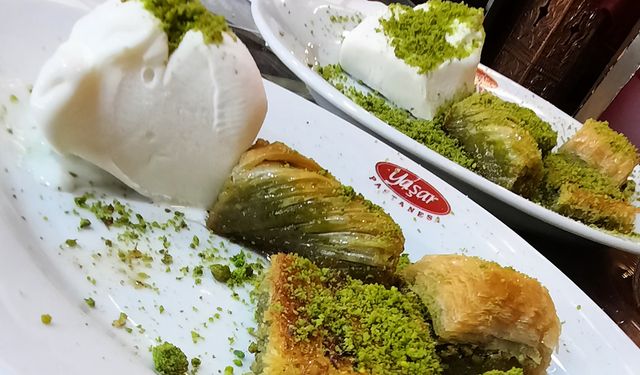 Kahramanmaraş Ta Dondurma Mı Baklava Mı Tercih Ediliyor?