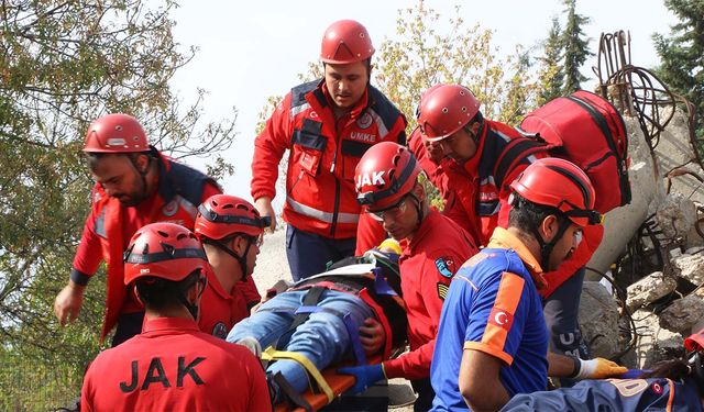 Gerçeği Aratmayan Tatbikatta Büyükşehir İtfaiyesi’ne Tam not