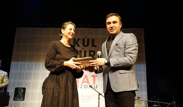 Dilek Türkan Duygu Dolu Anlar Yaşattı