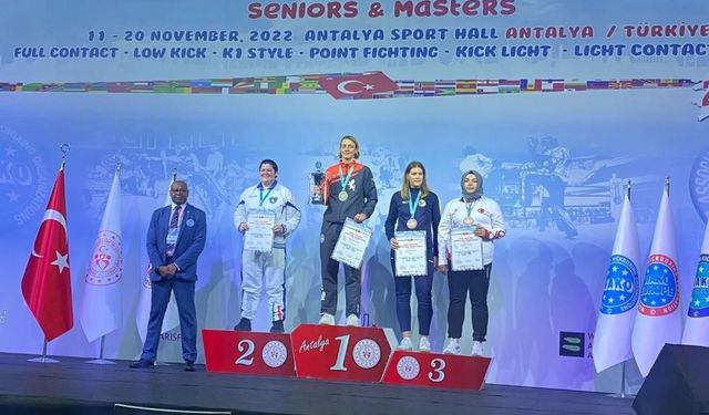 Kick Boks sporcusu Şeyma’dan Avrupa gururu