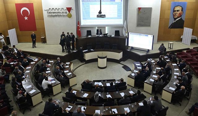 Maraş'ta yeni dönemin ilk meclis toplantısı