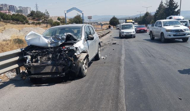 Kahramanmaraş-Kayseri Yolu'nda Büyük Kaza!