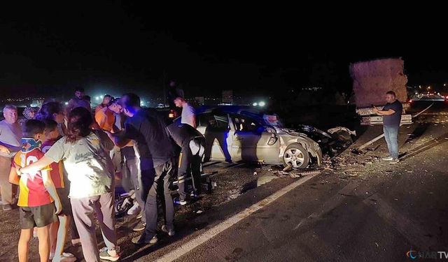 K. Maraş'ta can pazarı! tır ile otomobil çarpıştı