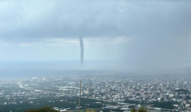 Akdeniz'de Devasa Hortum Oluştu.