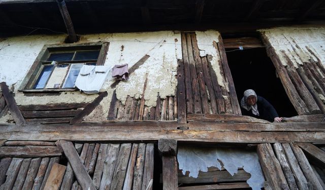 Elektriksiz ve Susuz Yaşam Mücadelesi!