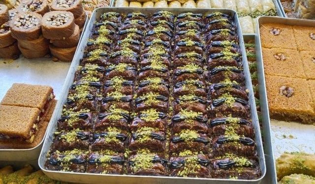 Türkiye'de Dubai Baklavası: Lezzet Yolculuğu Başladı!