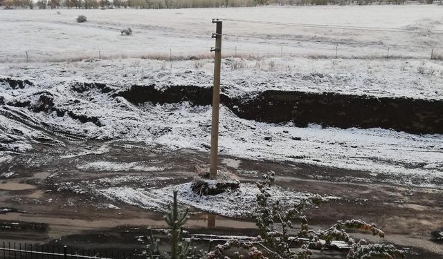 Mevsimin İlk Karı O Şehre Düştü! Sıcaklıklar Hızla Düşüyor!