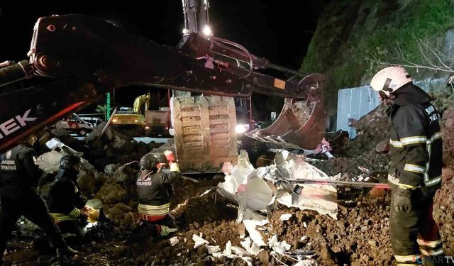 Samsun'daki heyelan faciası güvenlik kamerasında!