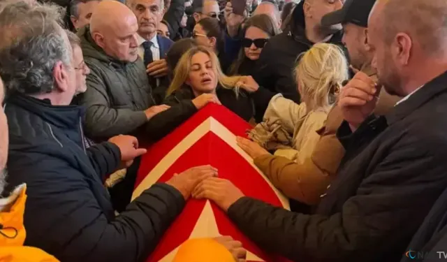 Volkan Konak'ın kızı Şimal Konak cenaze töreninde fenalaştı.