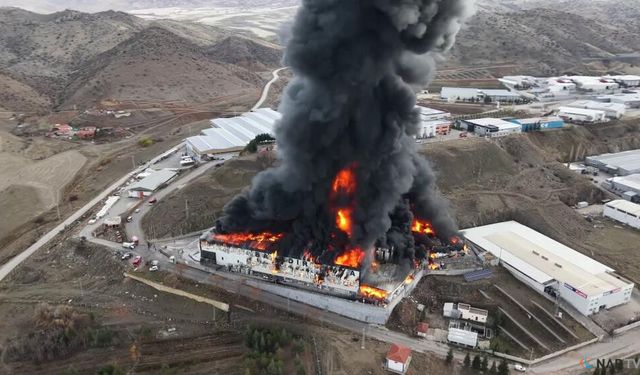 Kırıkkale'de kimya fabrikasında yangın.