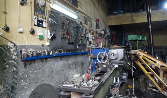 Tezgah başında yarım asrı deviren ustalar çırak bulamıyor