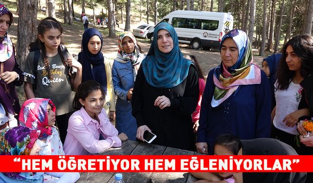 “HEM ÖĞRETİYOR HEM EĞLENİYORLAR”