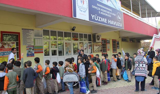 “YÜZME BİLMEYEN KALMASIN” PROJESİ KAHRAMANMARAŞ’TA BAŞLADI