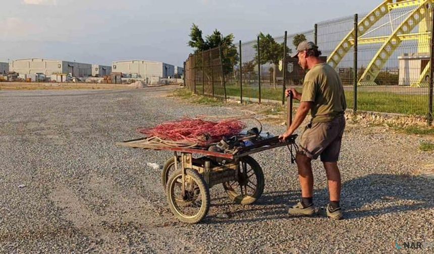 Herkes Öldü Sandı Hurda Toplarken Bulundu