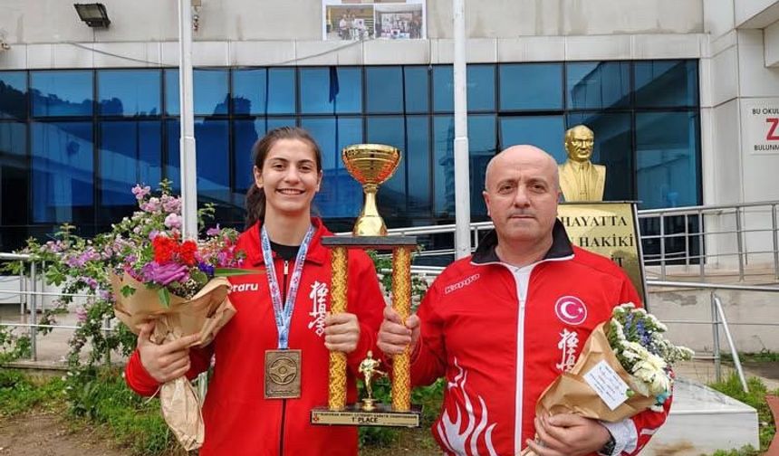 Çay bahçesinden çıkıp, Avrupa şampiyonu oldu.