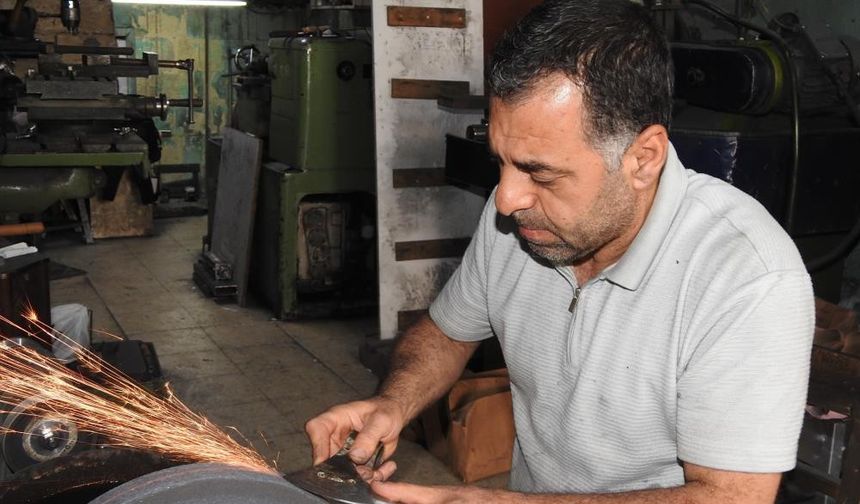 Bıçak ustalarının bayram mesaisi başladı.