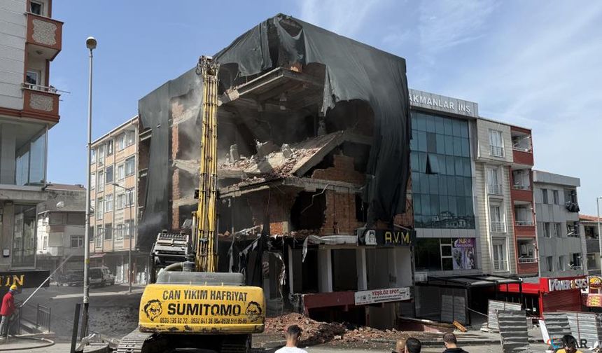 Deprem kabin testi yürekleri ağza getirdi!