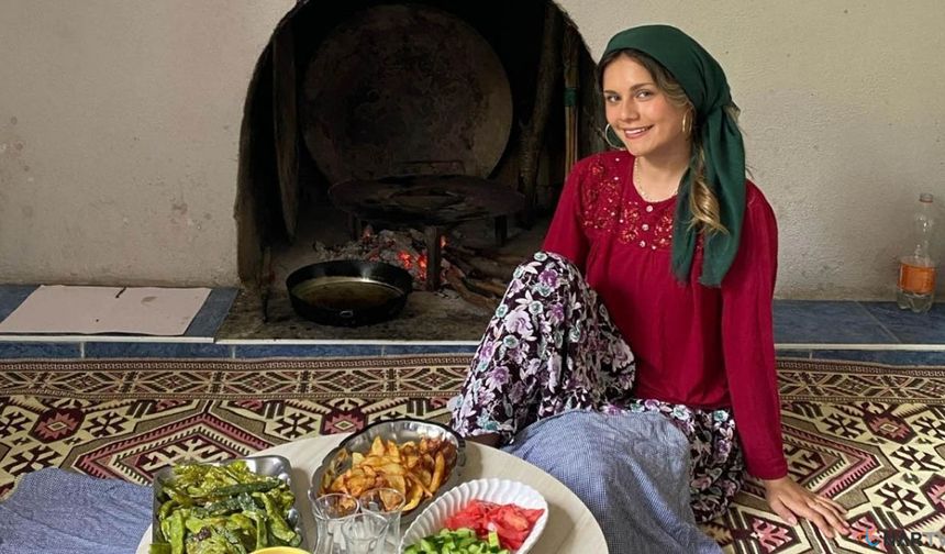 Türkiye'nin gönüllü turizm elçisi: İsveçli köylü güzeli.
