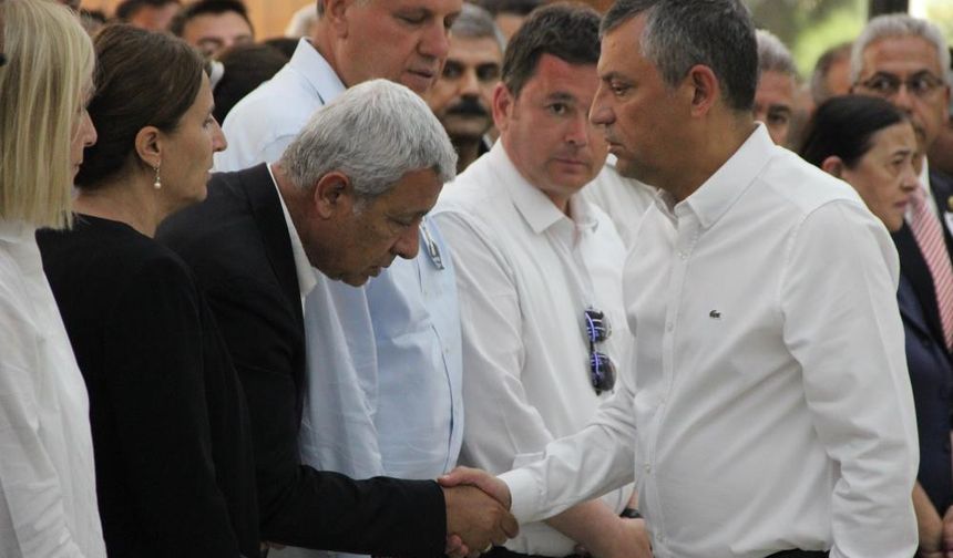 Ferdi Zeyrek için taziye kabulüne başlandı.