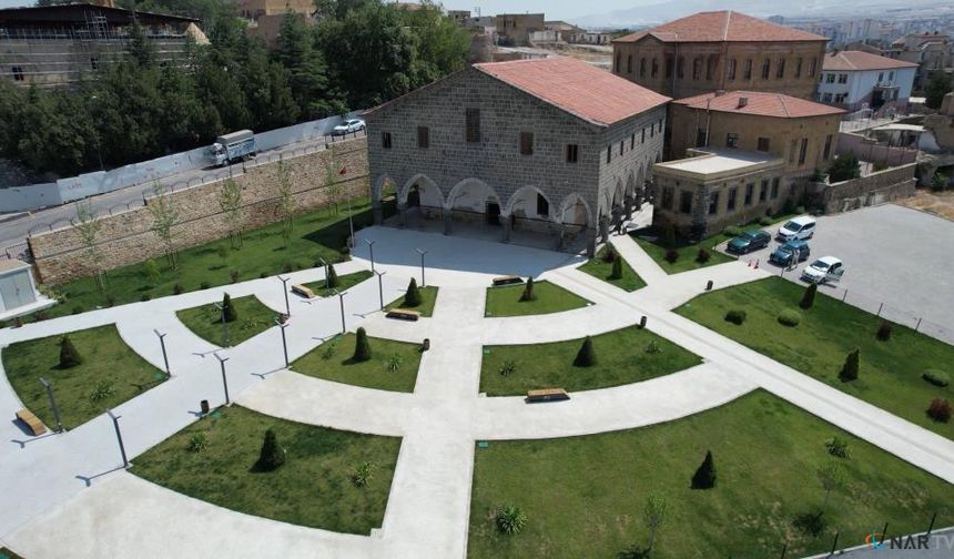 Niğde’de 163 yıllık kilise kütüphaneye dönüştürüldü.