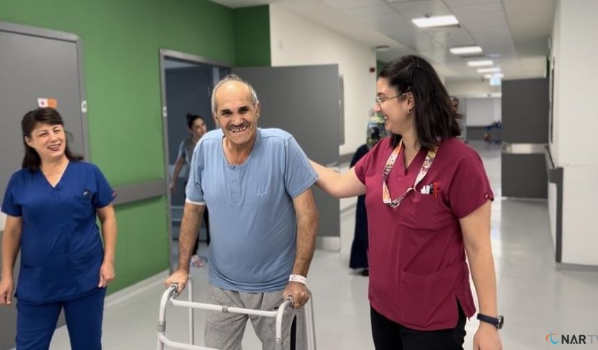 Yüksekten düştü, 2 gün sonra ayağa kalktı.