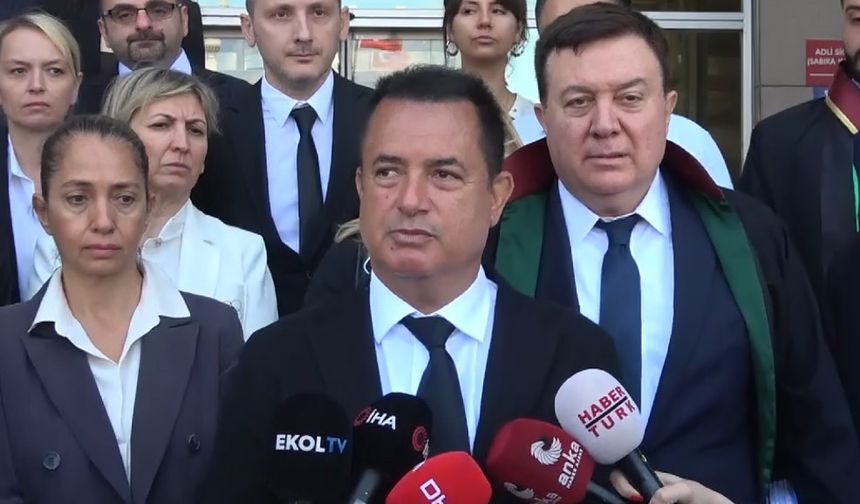 Acun Ilıcalı, yasa dışı bahis davasında hakim karşısında.