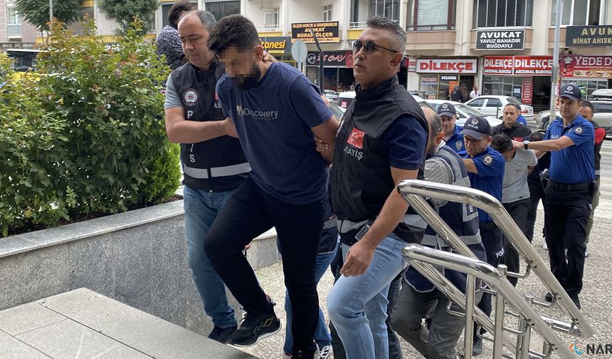"Başınız belada" deyip 15 milyon liralık vurgun yaptılar.