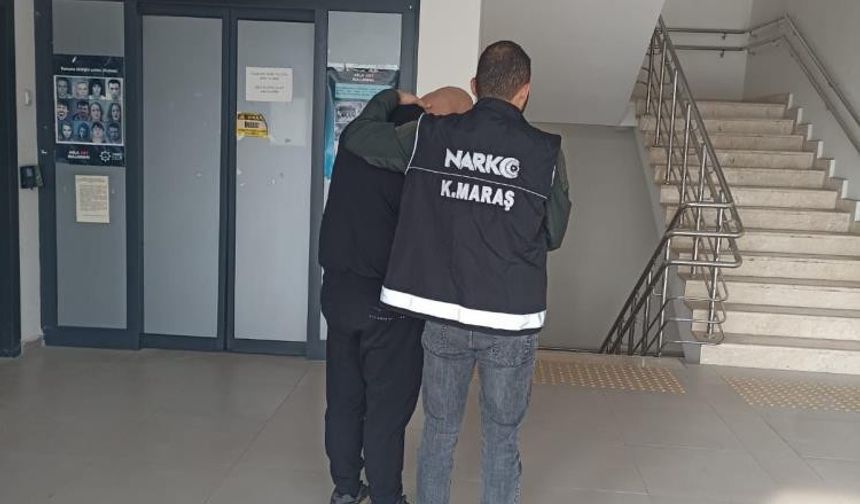 Madde satıcısı yakalanıp tutuklandı.