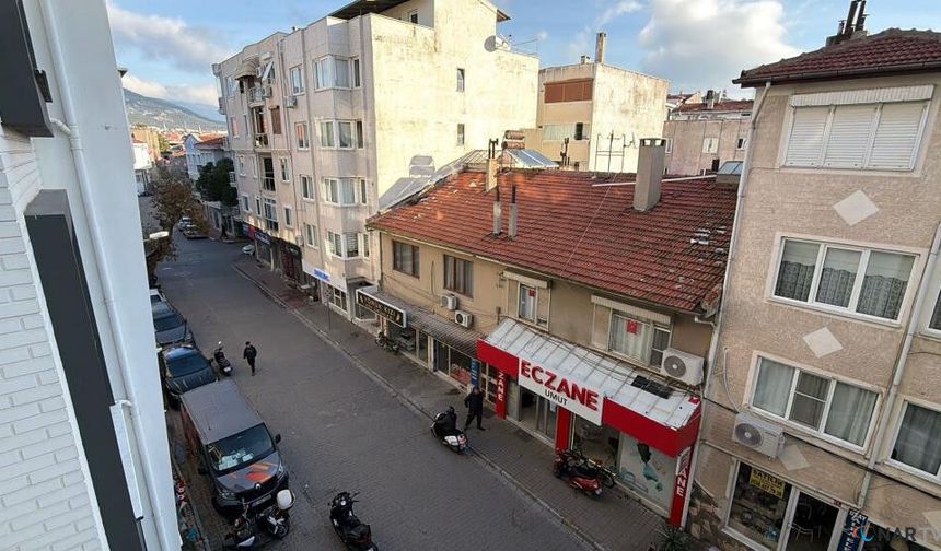 Balıkesir'de 4.9 büyüklüğünde deprem.