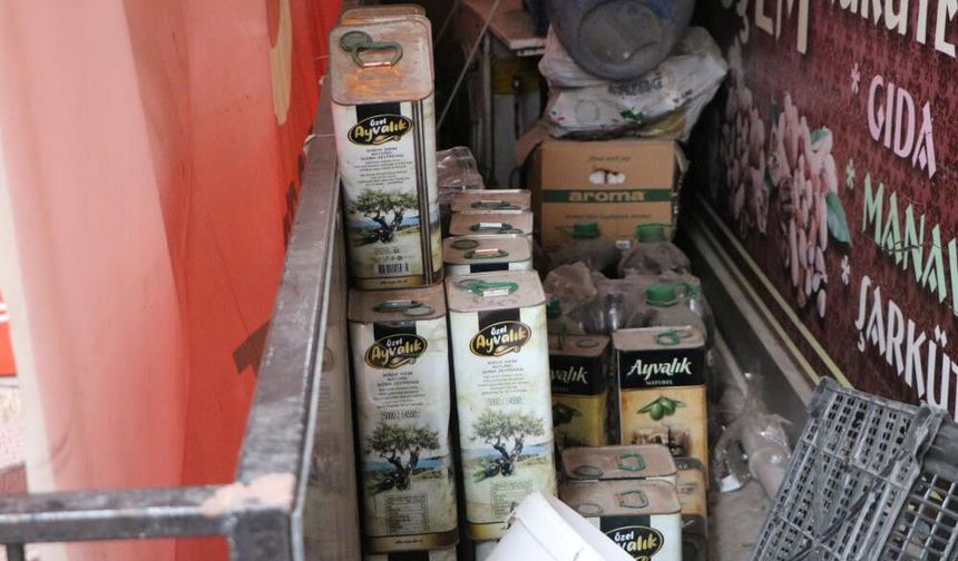 Bolu'da litrelerce sahte zeytinyağı ele geçirildi