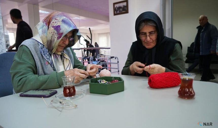 Aktif yaşam merkezinde yaş almışlara özel ilgi
