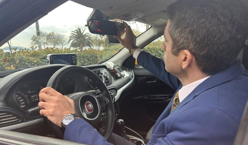 10 yıllık beyaz yaka işini bıraktı, 'kravatlı taksici' oldu