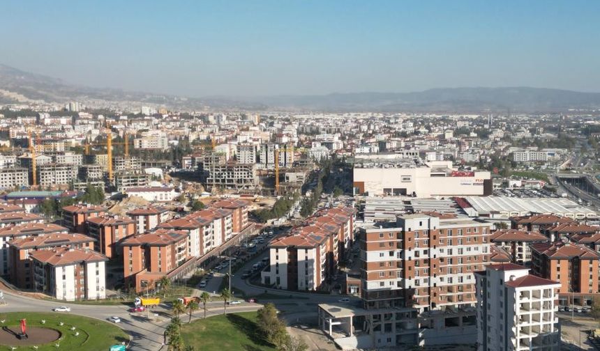 Ebrar Sitesi çevresinde ticari hayat yeniden canlanıyor