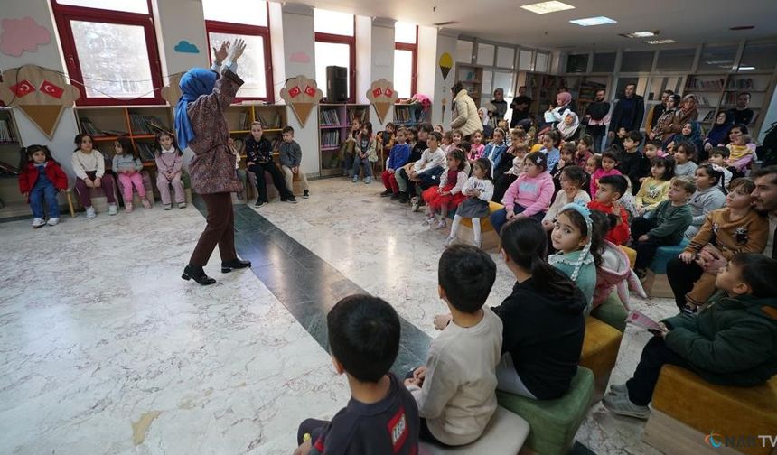 Edebiyat şehrinde çocuklarla masal buluşması