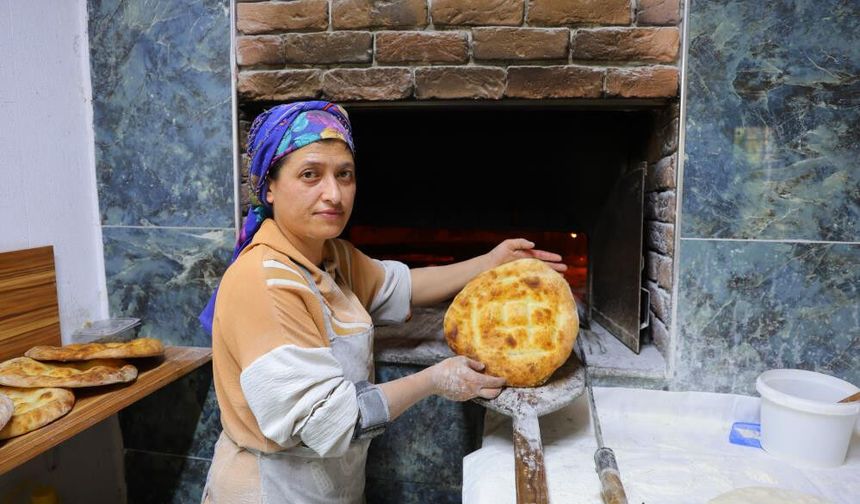 170 yıllık ekmek geleneği sürüyor.