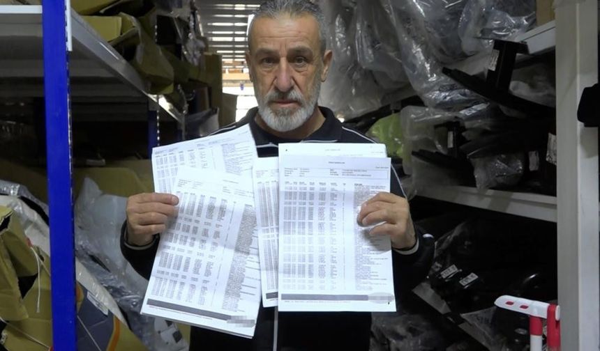 Kızının komşusuna banka bilgilerini verdi, hayatı karardı