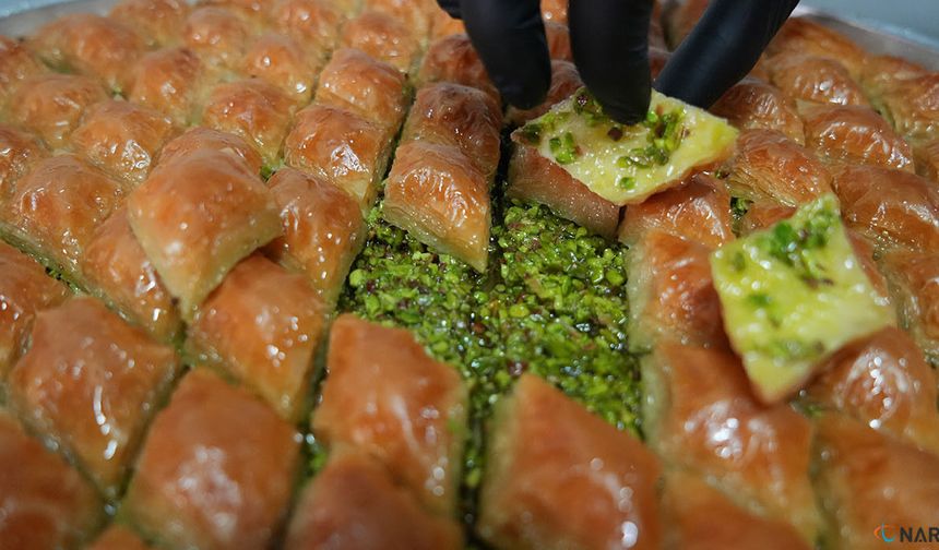 Bayramda tatlı tüketimine dikkat.