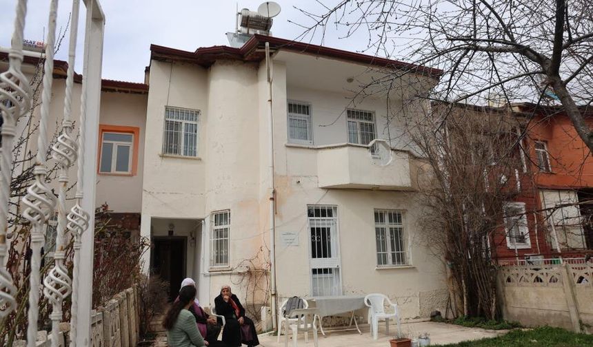 Yeraltı kaynakları dolunca sular, evlerin altından çıkmaya başladı: 40 evin bodrumunu su bastı