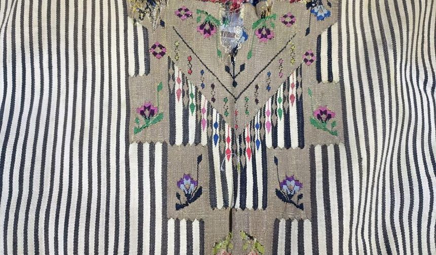 Asırlık Maraş abaları Tarihi Taş Han Çarşısı'nda yaşatılıyor