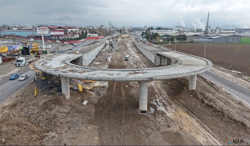 Çevre Yolu’nda Ulaşımı Rahatlatacak Kavşak Hızla Yükseliyor