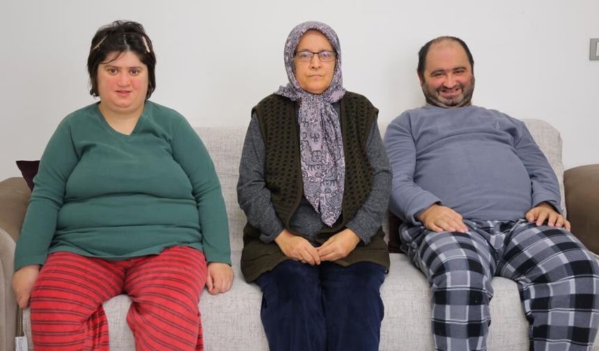 Depremzede Anne İki Özel Çocuğuyla Yeni Evine Kavuştu
