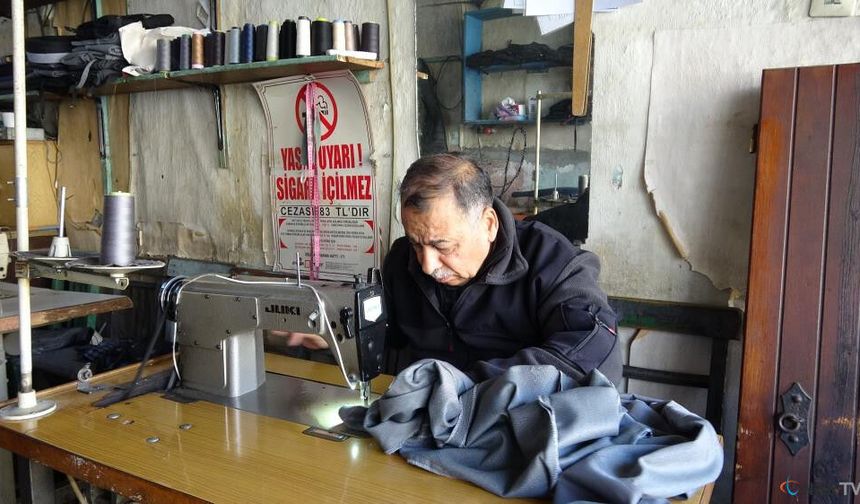 50 yıldır vazgeçmedi: Şalvar dikerek zamana direniyor