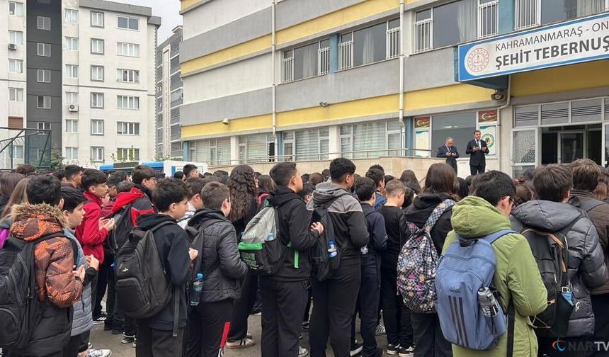 Kahramanmaraş'ta öğrenciler, saldırıda hayatını kaybedenler için dua etti