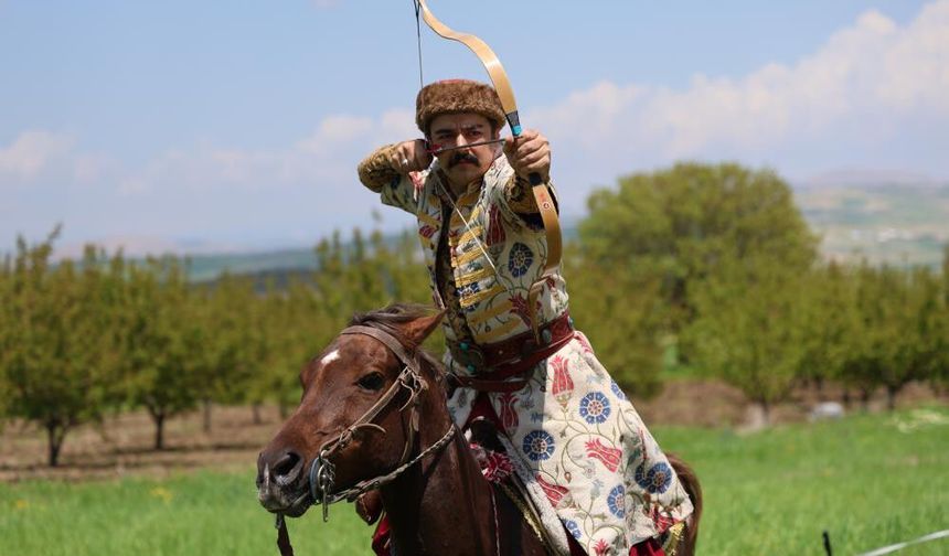 Atlı Okçulukta Tarih Yazdı: 41 Altın Madalya