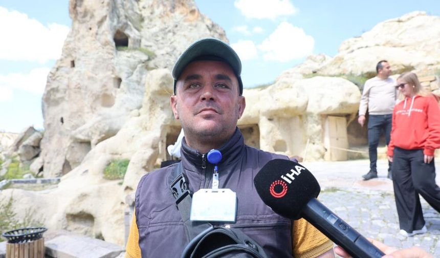 Kazadan sonra hayata şiirle tutundu, 7 dil öğrenip ekmeğini kazandı