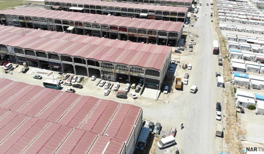 Yazın Toz, Kışın Çamur Çilesi Esnafın Sabrını Tüketti